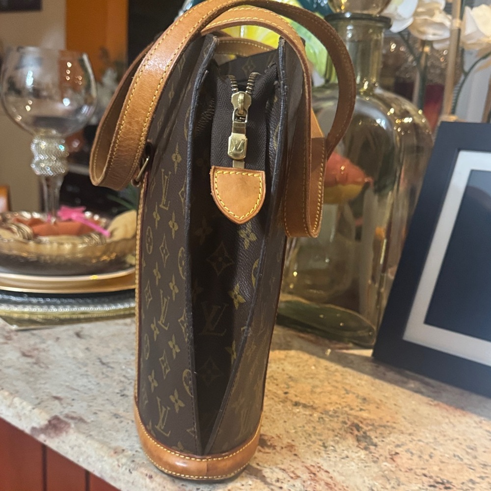 Authentic Vintage Louis Vuitton Brown Monogram Deauville Shoulder Bag - Picture 4 of 13